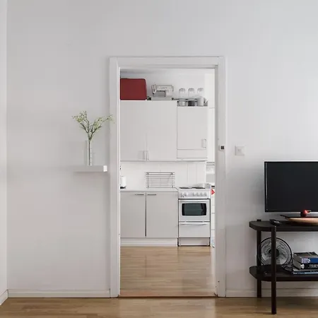 Apartment 1br Demure Design & Urban Living In Kamppi Helsinki