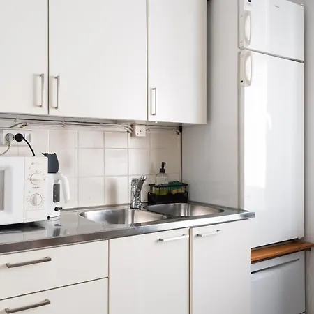 شقة 1br Demure Design & Urban Living In Kamppi