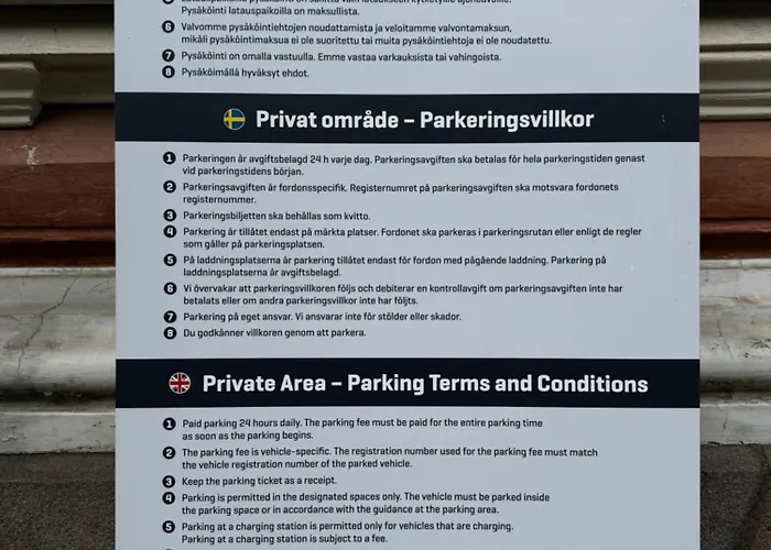 1br Demure Design & Urban Living In Kamppi Huoneisto