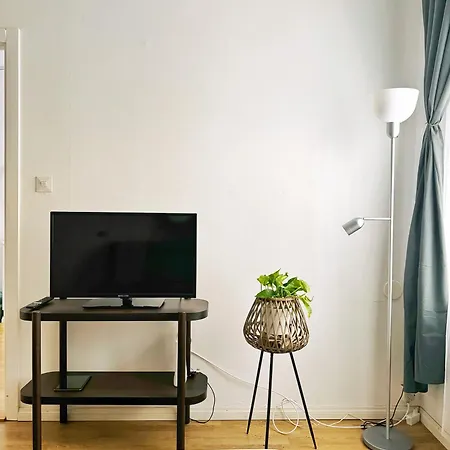 1br Demure Design Urban Living Space Apartment Helsinki